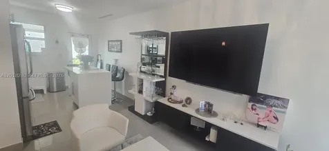 149 NW 17th Place Miami FL 33125