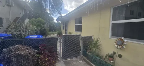 149 NW 17th Place Miami FL 33125