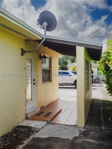 149 NW 17th Place Miami FL 33125