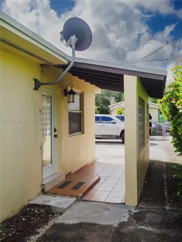 149 NW 17th Place Miami FL 33125