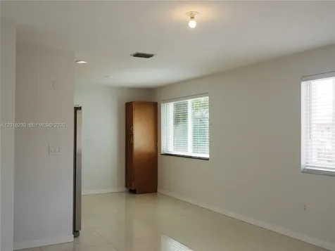 149 NW 17th Place Miami FL 33125