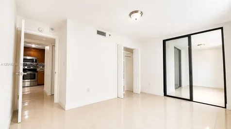 1621 Collins Avenue Miami Beach FL 33139
