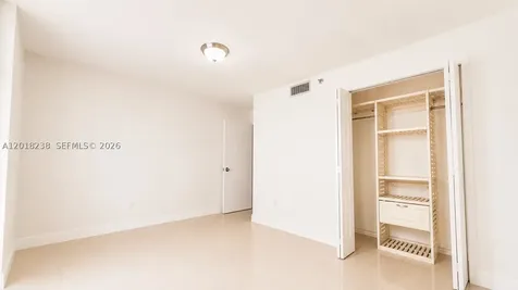1621 Collins Avenue Miami Beach FL 33139