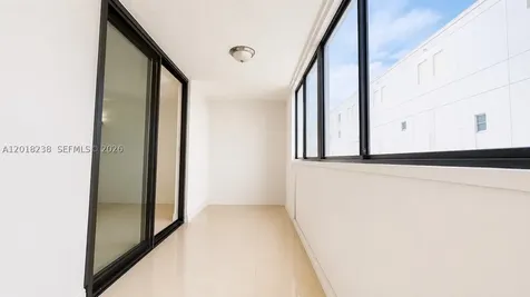 1621 Collins Avenue Miami Beach FL 33139
