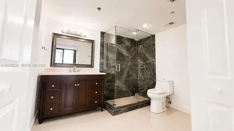 1621 Collins Avenue Miami Beach FL 33139