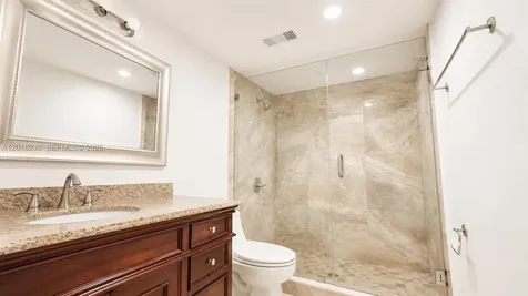 1621 Collins Avenue Miami Beach FL 33139