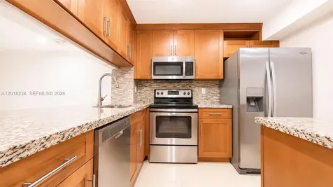 1621 Collins Avenue Miami Beach FL 33139