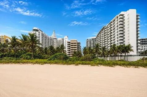 1621 Collins Avenue Miami Beach FL 33139