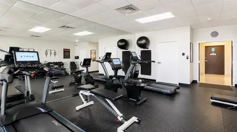 1621 Collins Avenue Miami Beach FL 33139