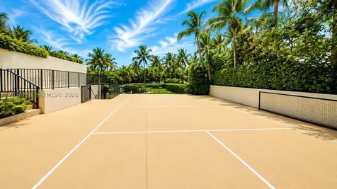 1621 Collins Avenue Miami Beach FL 33139