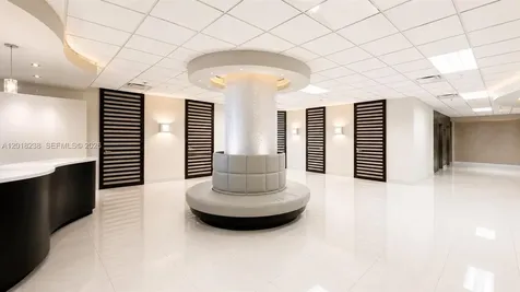 1621 Collins Avenue Miami Beach FL 33139