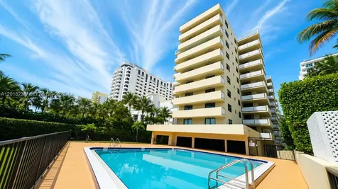 1621 Collins Avenue Miami Beach FL 33139