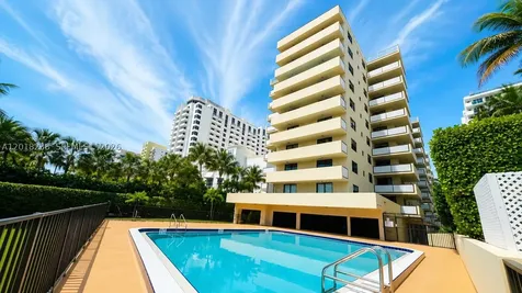 1621 Collins Avenue Miami Beach FL 33139