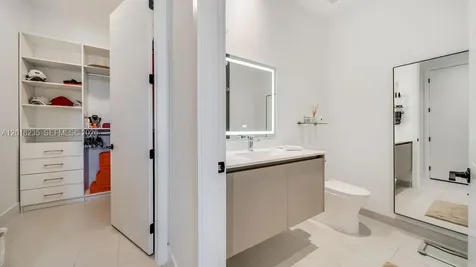 1030 15th Street Miami Beach FL 33139
