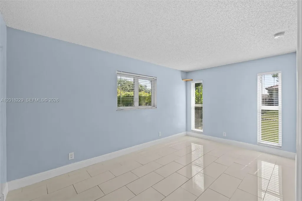 3165 NW 116 Avenue Coral Springs FL 33065