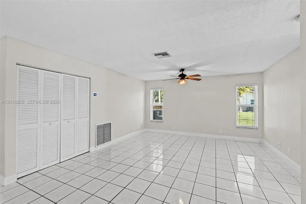 3165 NW 116 Avenue Coral Springs FL 33065