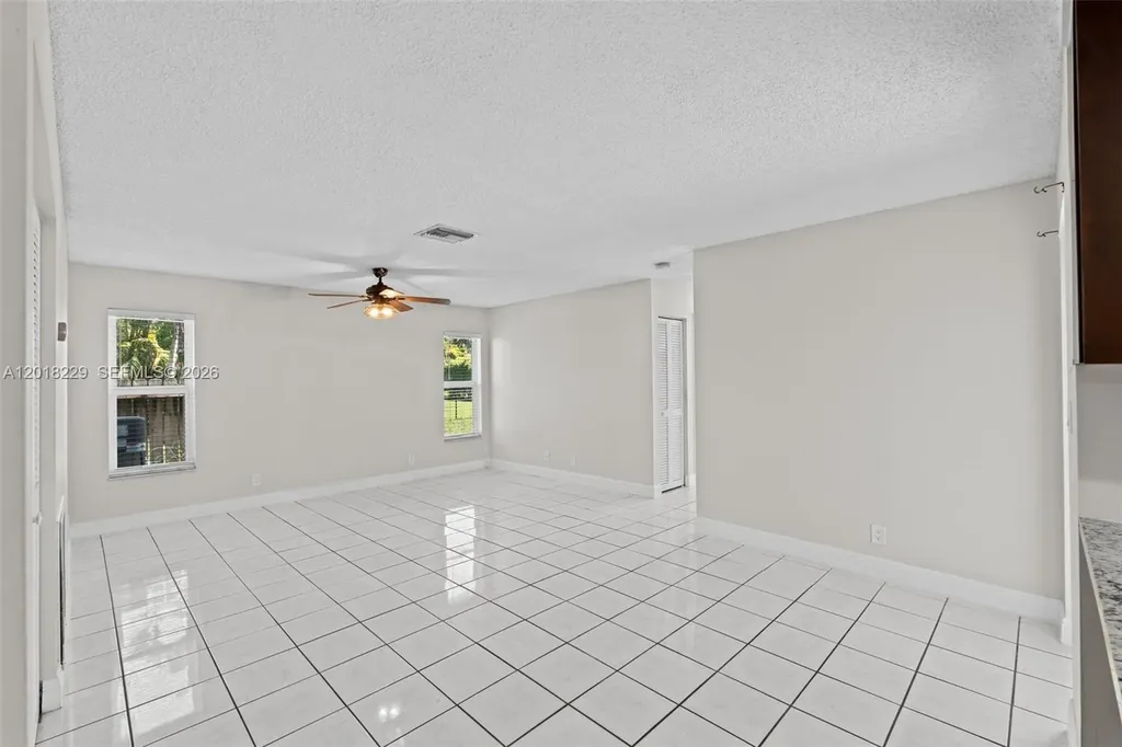 3165 NW 116 Avenue Coral Springs FL 33065