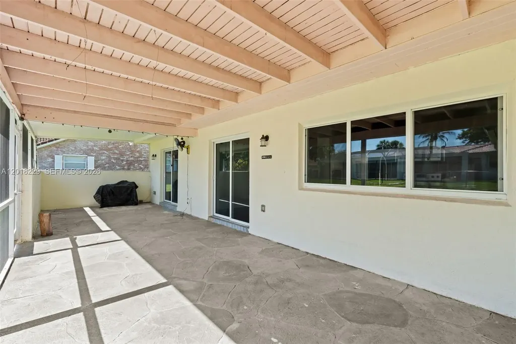 3165 NW 116 Avenue Coral Springs FL 33065
