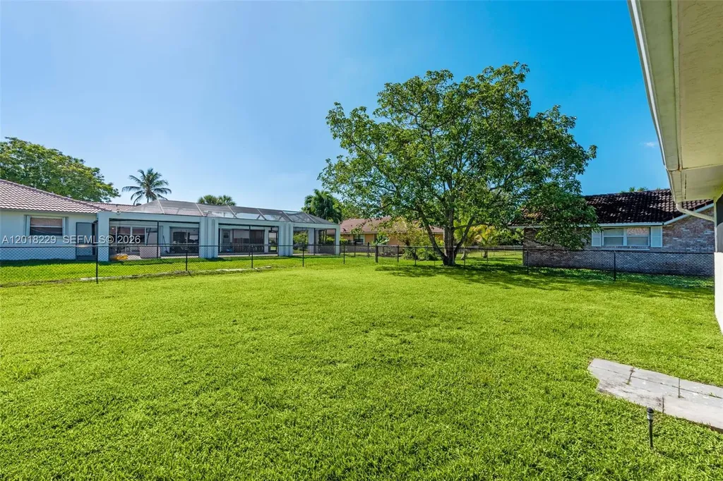 3165 NW 116 Avenue Coral Springs FL 33065