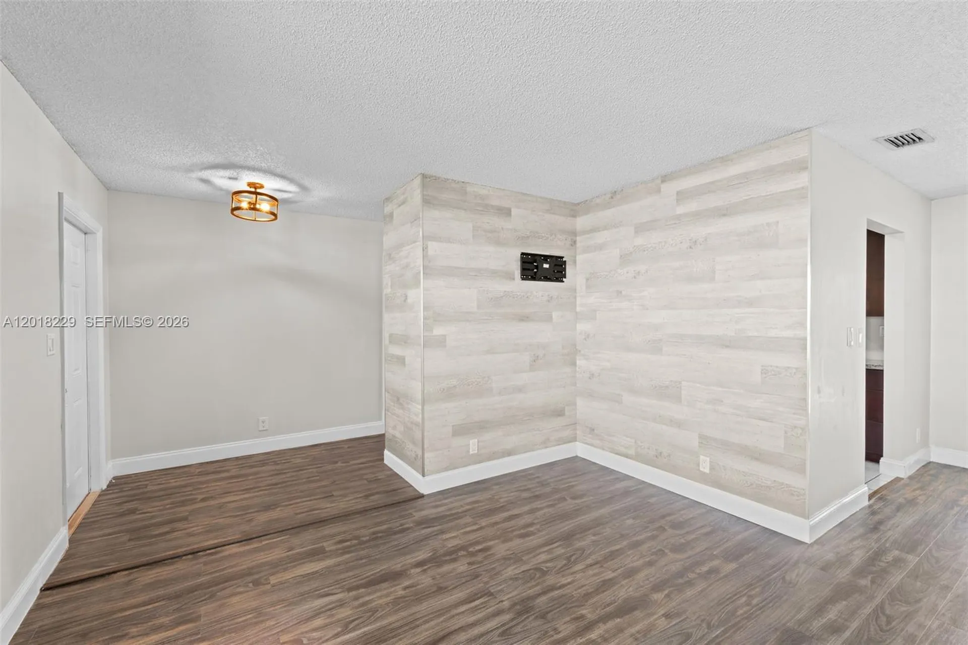 3165 NW 116 Avenue Coral Springs FL 33065