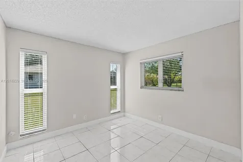 3165 NW 116 Avenue Coral Springs FL 33065