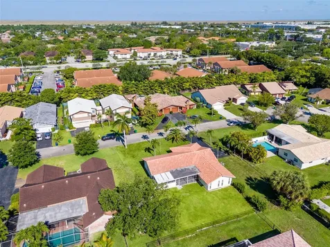 3165 NW 116 Avenue Coral Springs FL 33065