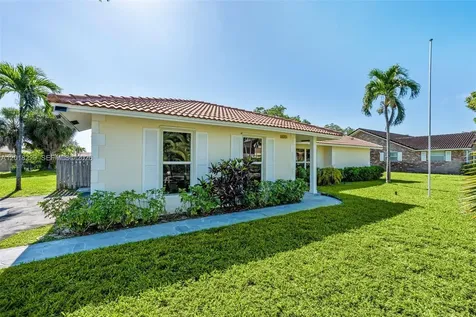3165 NW 116 Avenue Coral Springs FL 33065