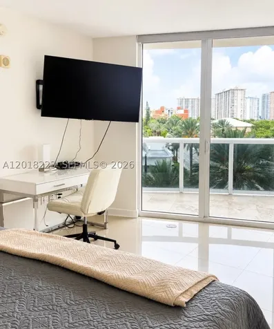 17201 Collins Avenue Sunny Isles Beach FL 33160