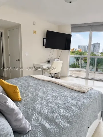 17201 Collins Avenue Sunny Isles Beach FL 33160