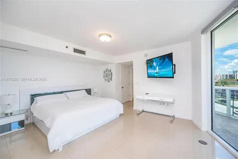 17201 Collins Avenue Sunny Isles Beach FL 33160