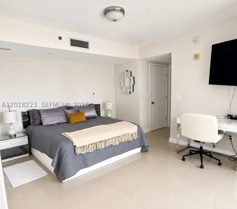 17201 Collins Avenue Sunny Isles Beach FL 33160