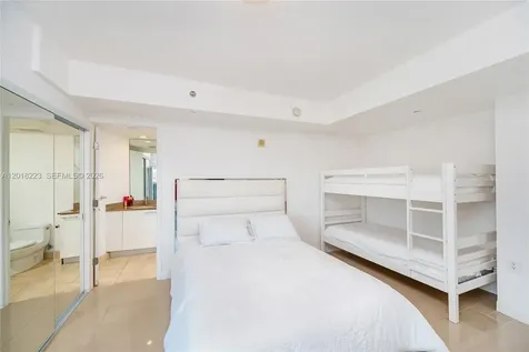 17201 Collins Avenue Sunny Isles Beach FL 33160