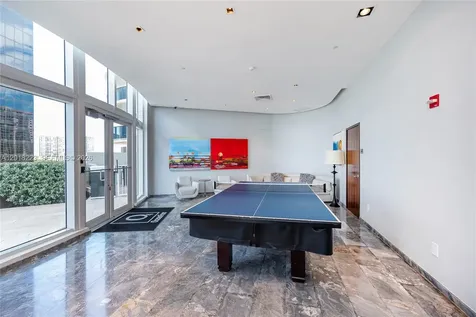 17201 Collins Avenue Sunny Isles Beach FL 33160