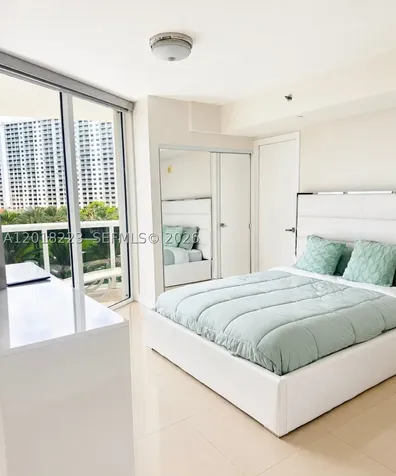 17201 Collins Avenue Sunny Isles Beach FL 33160