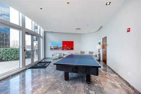 17201 Collins Avenue Sunny Isles Beach FL 33160