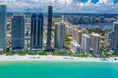 17201 Collins Avenue Sunny Isles Beach FL 33160