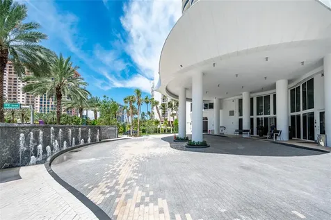 17201 Collins Avenue Sunny Isles Beach FL 33160
