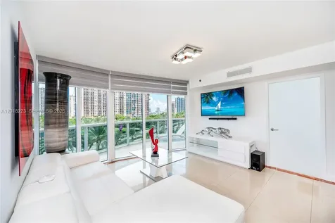 17201 Collins Avenue Sunny Isles Beach FL 33160