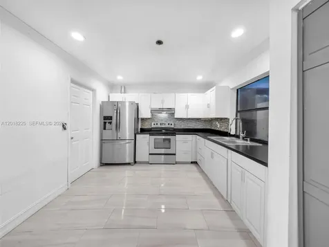 1027 SW 49th Terrace Margate FL 33068