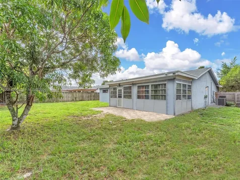1027 SW 49th Terrace Margate FL 33068