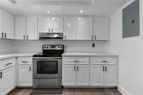 7958 SW 6th Street North Lauderdale FL 33068