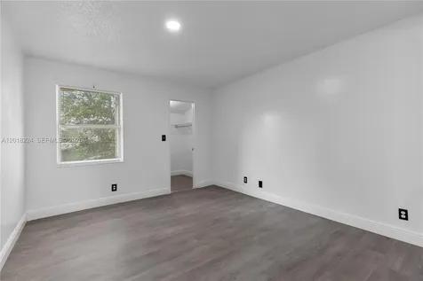 7958 SW 6th Street North Lauderdale FL 33068