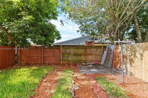 7958 SW 6th Street North Lauderdale FL 33068