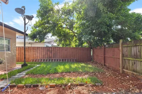 7958 SW 6th Street North Lauderdale FL 33068