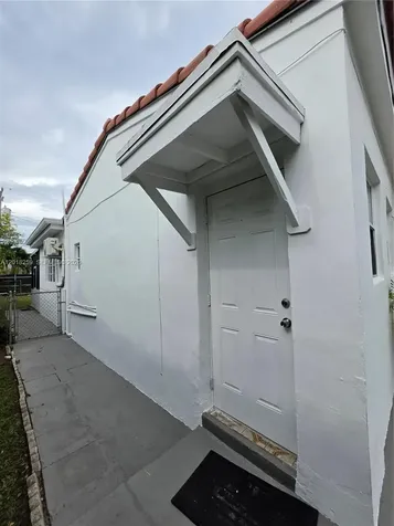 4601 SW 5th Street Miami FL 33134