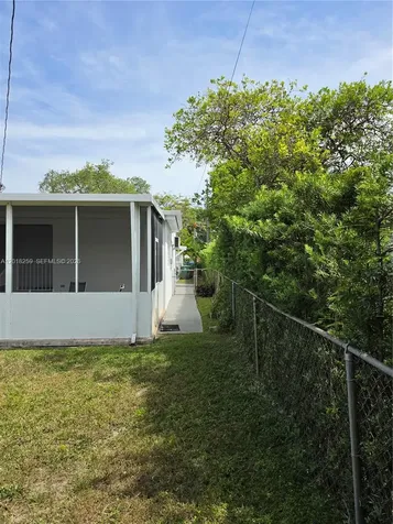 4601 SW 5th Street Miami FL 33134