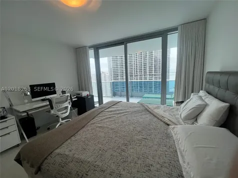 200 Biscayne Boulevard Way Miami FL 33131