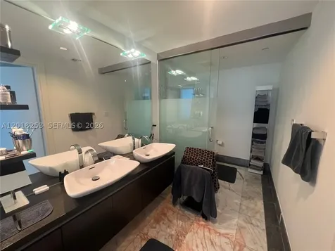200 Biscayne Boulevard Way Miami FL 33131
