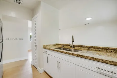 532 SW 79th Avenue Miami FL 33144