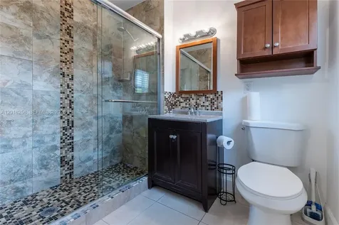 335 Georgia Street Hollywood FL 33019